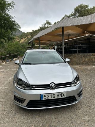 VOLKSWAGEN GOLF VII