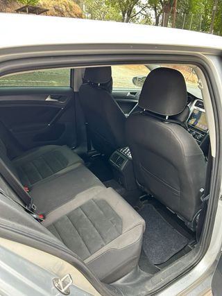 VOLKSWAGEN GOLF VII