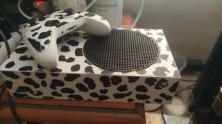 Xbox Series S Blanca con Mando Personalizado