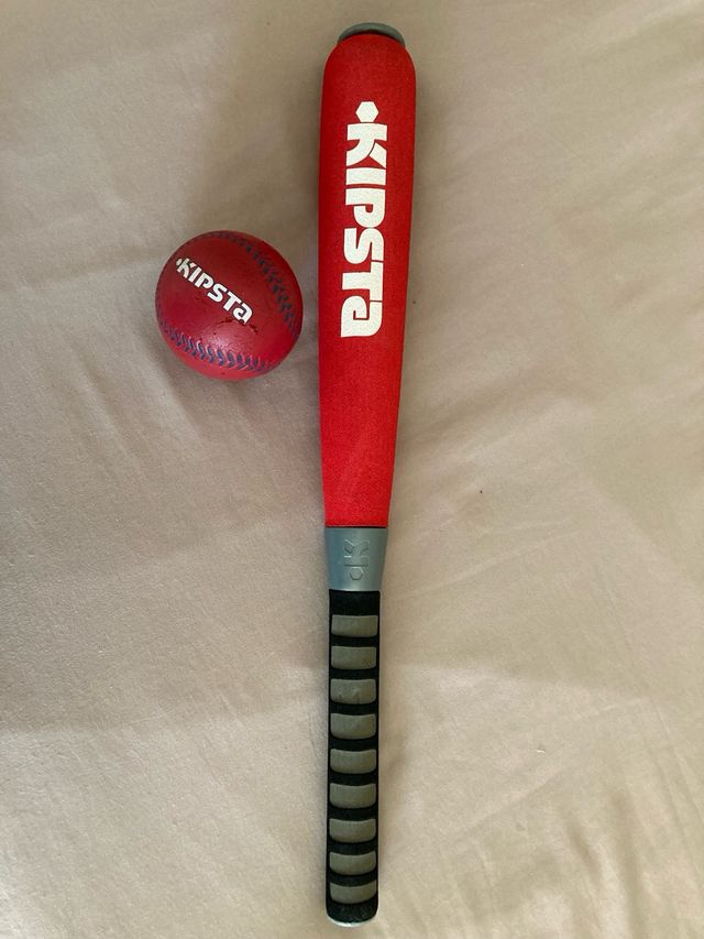 Bate y Pelota Béisbol Kipsta Rojo