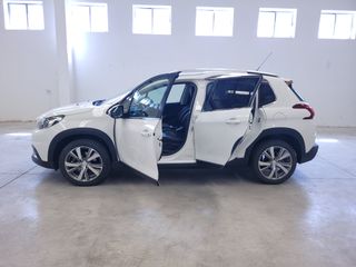 PEUGEOT 2008 Allure 1.2 PureTech 110CV SS