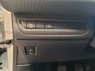 PEUGEOT 2008 Allure 1.2 PureTech 110CV SS