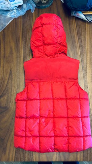 Chaleco acolchado con capucha para niños