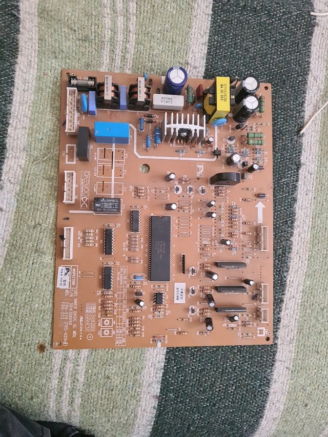 Placa electrónica nevera americana Daewoo