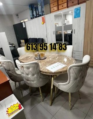 Mesa de comedor con 4 sillas