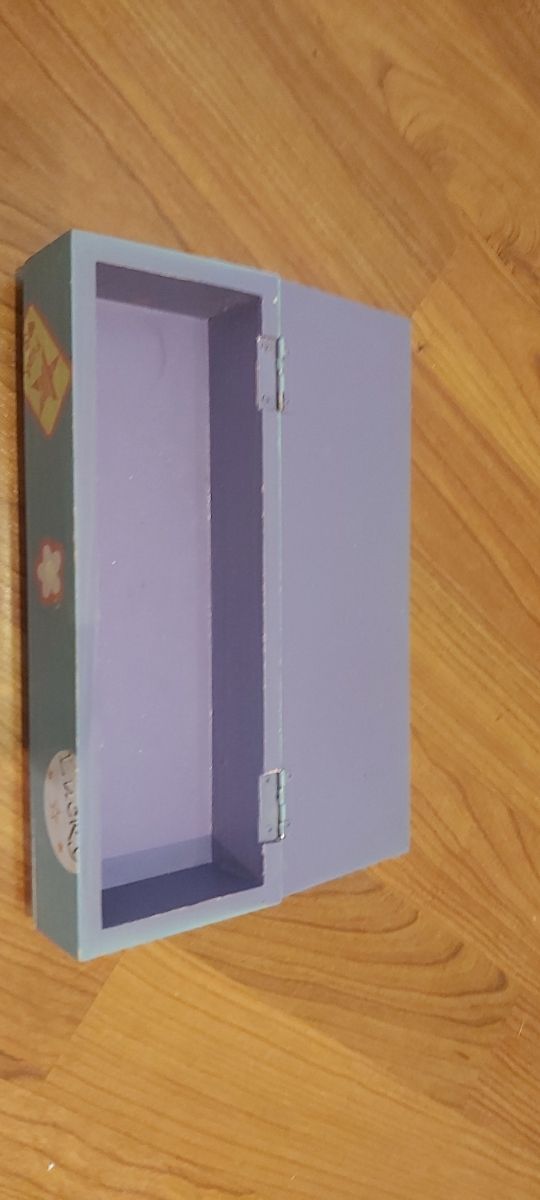 Estuche, bolígrafos y libreta Clipper