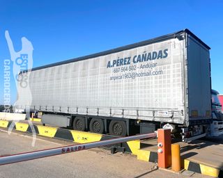 Semirremolque Tauliner Schmitz 2016