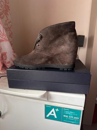 Stivaletto Prada marrone