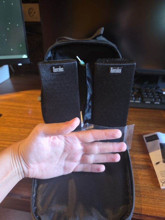 Altavoces Hercules Negros para PC