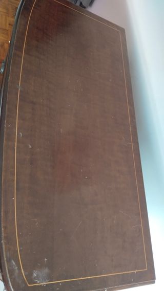 Cómoda antigua de madera