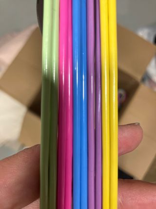 Perchas de colores COMFORT HOUSE