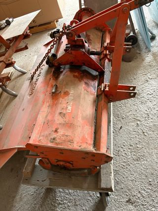 Tractor Agria 8838 DT con aperos