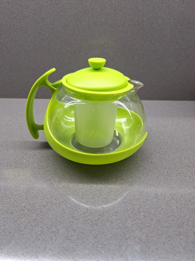 Jarra de infusión de vidrio y plástico