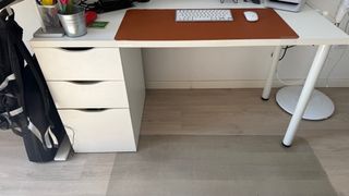 Escritorio Ikea Lagkapten / Alex Blanco