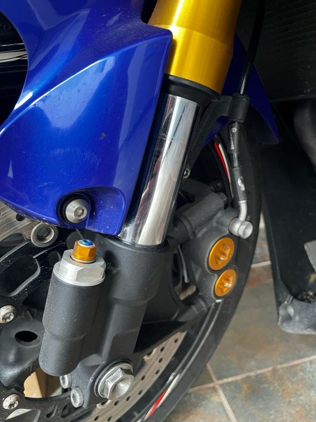 Yamaha R6 Azul