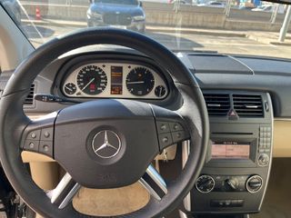 MERCEDES CLASE B 180CDI AUT UNICO DUEÑO