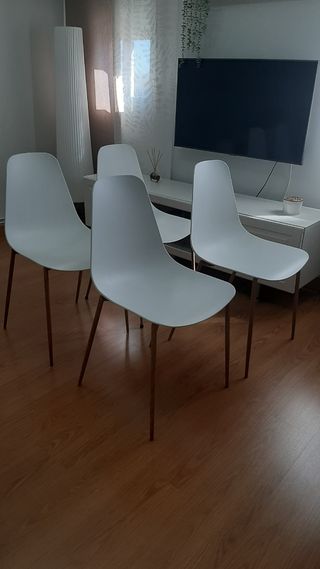 Juego de 4 sillas blancas para salón/cocina