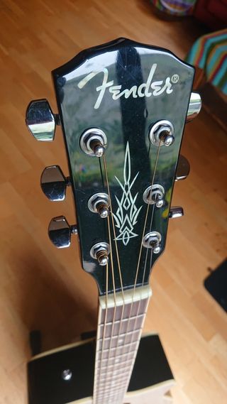 Guitarra Electroacústica Fender T-Bucket 300CE TBK