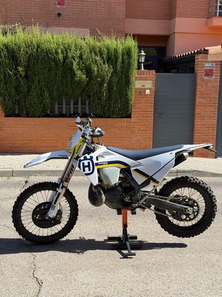 Husqvarna TE 300i TPI 2023