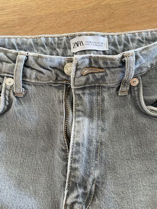 Zara Vaqueros Grises Rectos