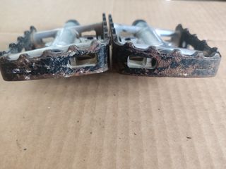 Pedales Shimano PD M323 Semiautomáticos