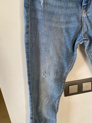 Zara Jeans Deshilachados Talla 36