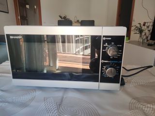 Microondas Sharp YC-MG101E-S