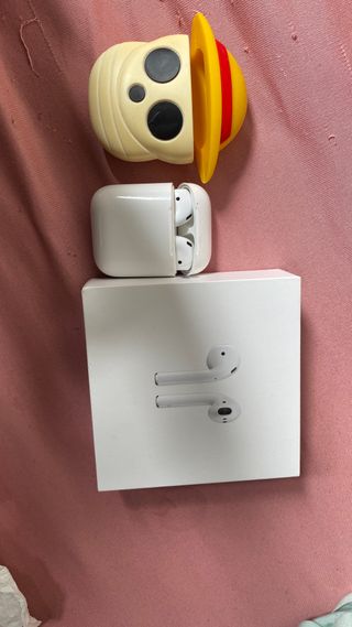 AirPods 2ª Gen + Funda One Piece