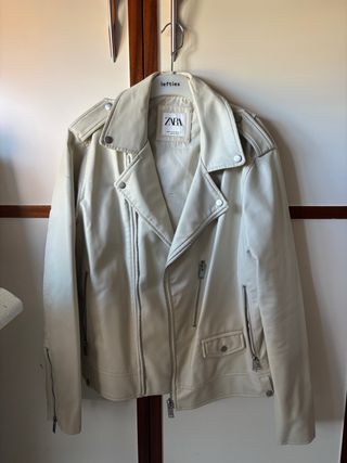 Chaqueta Beige Cuero Zara