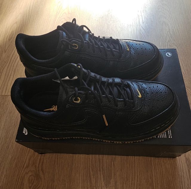 Nike Air Force 1 Luxe Negro