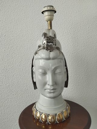 Lámpara de mesa estilo buda