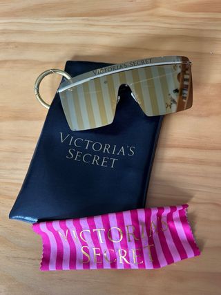 Gafas de sol Victoria's Secret doradas