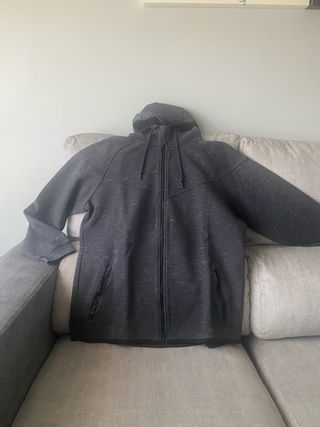 Sudadera Nike Hombre Gris
5 SUDADERAS 40€