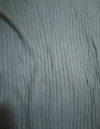 Vestito nero a collo alto