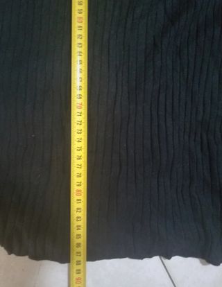 Vestito nero a collo alto