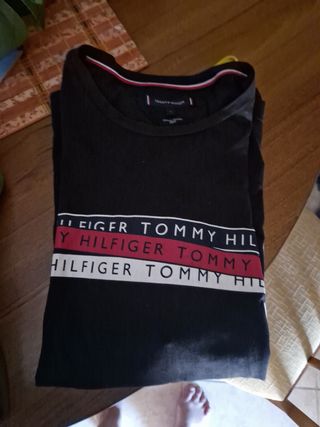 Tommy Hilfiger,armani,New era bulls