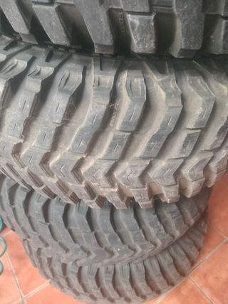 Maxxis 37 Neumáticos+llantas 4x4
