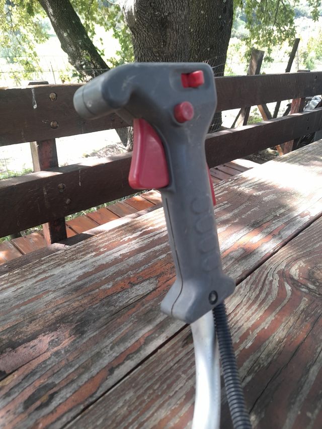 Manico universale con cavo