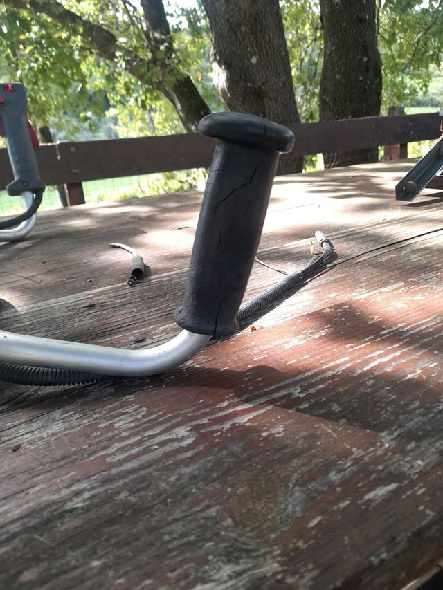 Manico universale con cavo