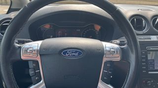 Ford S-MAX 2013