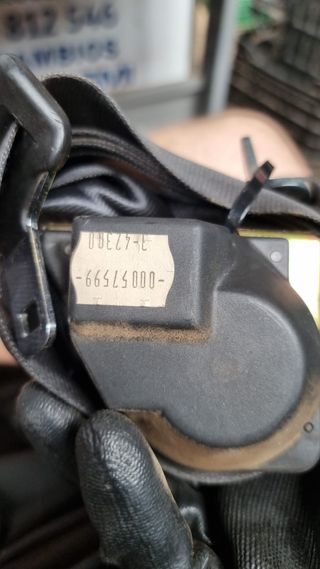 CINTURON TRASERO DERECHO PEUGEOT 406 1999