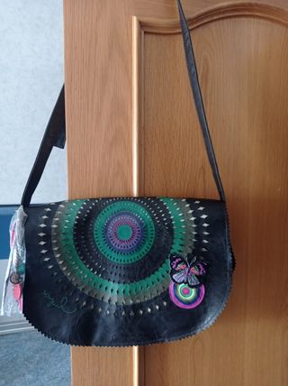 Bolso Desigual con Mariposa
