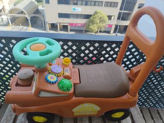 Correpasillos y Moto para Bebé a 15 euros los dos.