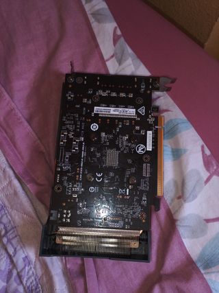 Tarjeta Gráfica Gigabyte RX 6500