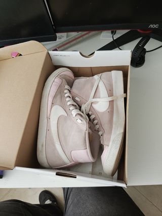 Nike Blazer Mid 77 rosas