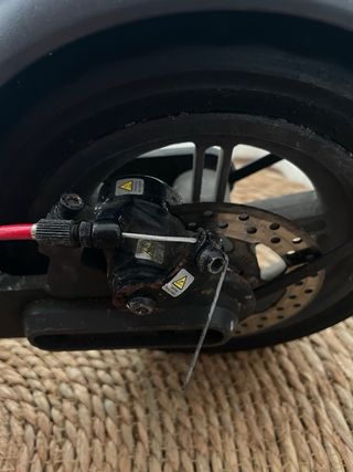 Patinete eléctrico negro