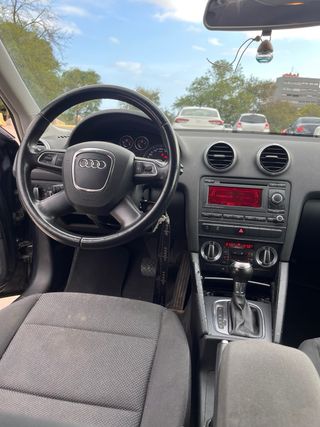Audi A3 sportback 2012 S-tronic 143cv