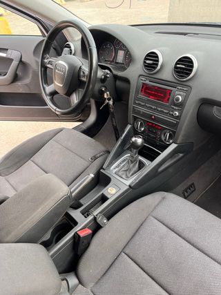 Audi A3 sportback 2012 S-tronic 143cv