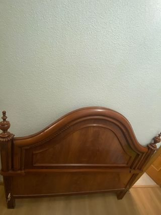 Cabecero de madera estilo clásico caña 135cm