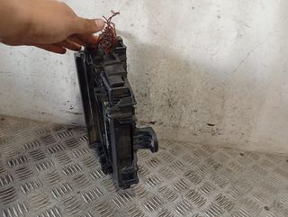 CAJA RELES / FUSIBLES MERCEDES-BENZ CLASE A (BM 169)